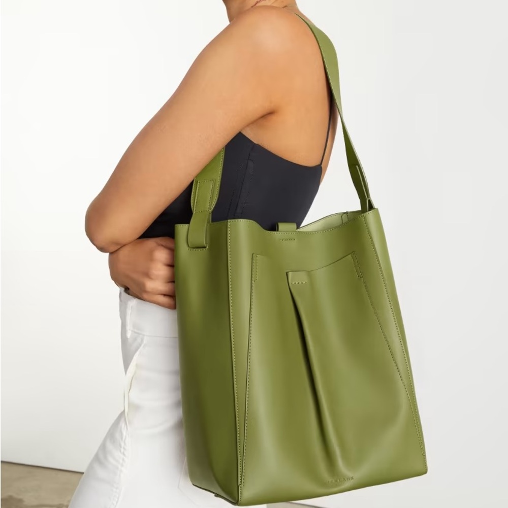 Everlane studio bag in moss.